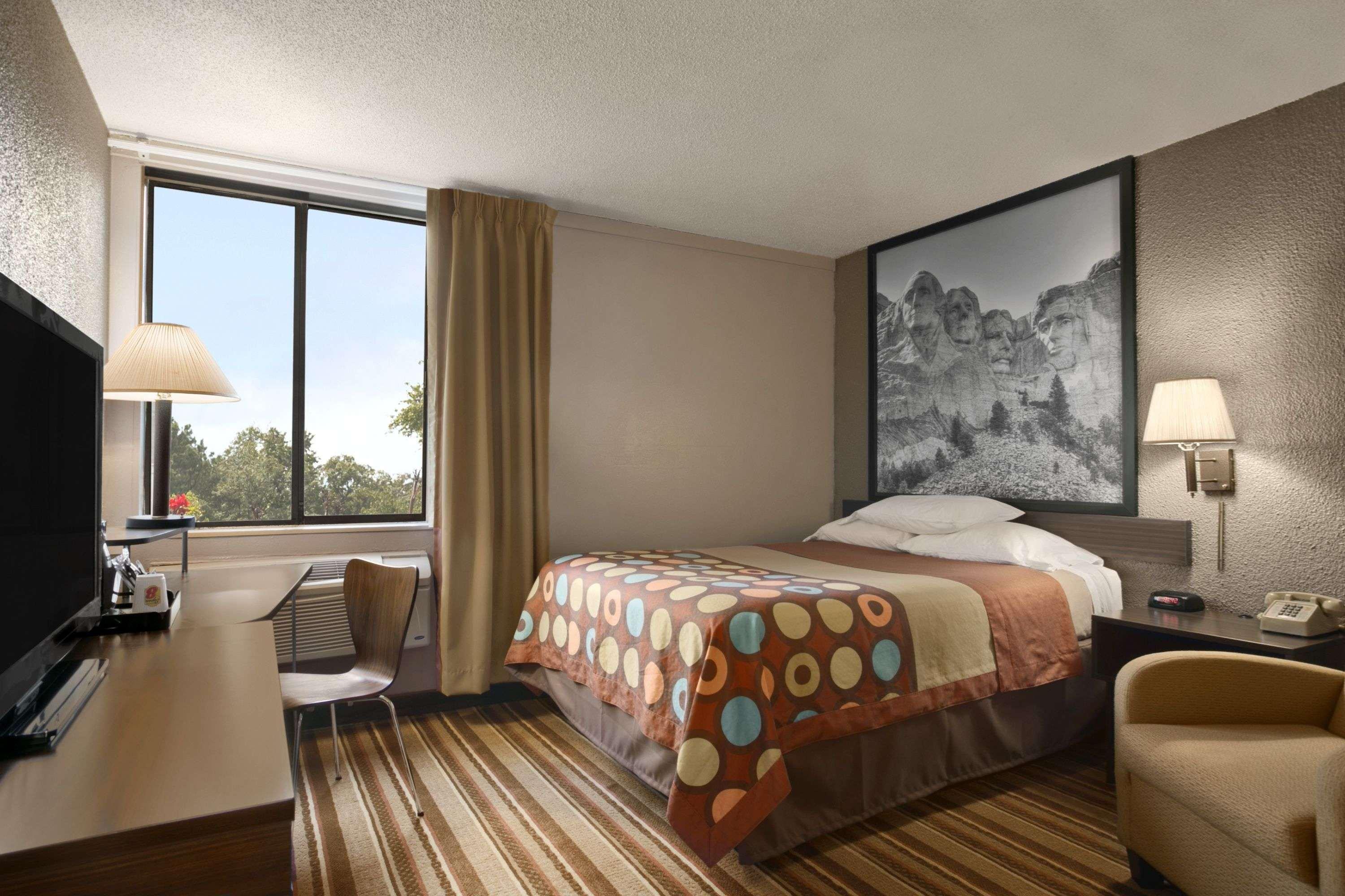 ซูเปอร์ 8 บาย วินด์แฮม เรดฟิลด์ Hotel Redfield ภายนอก รูปภาพ